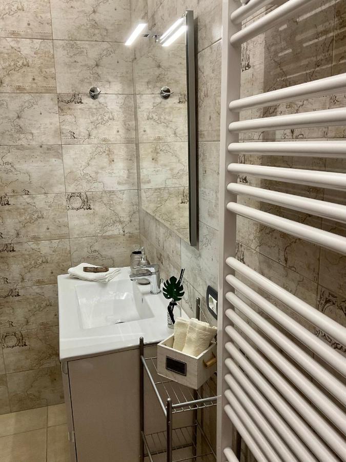 City Centre Life Apartment Верона Екстериор снимка